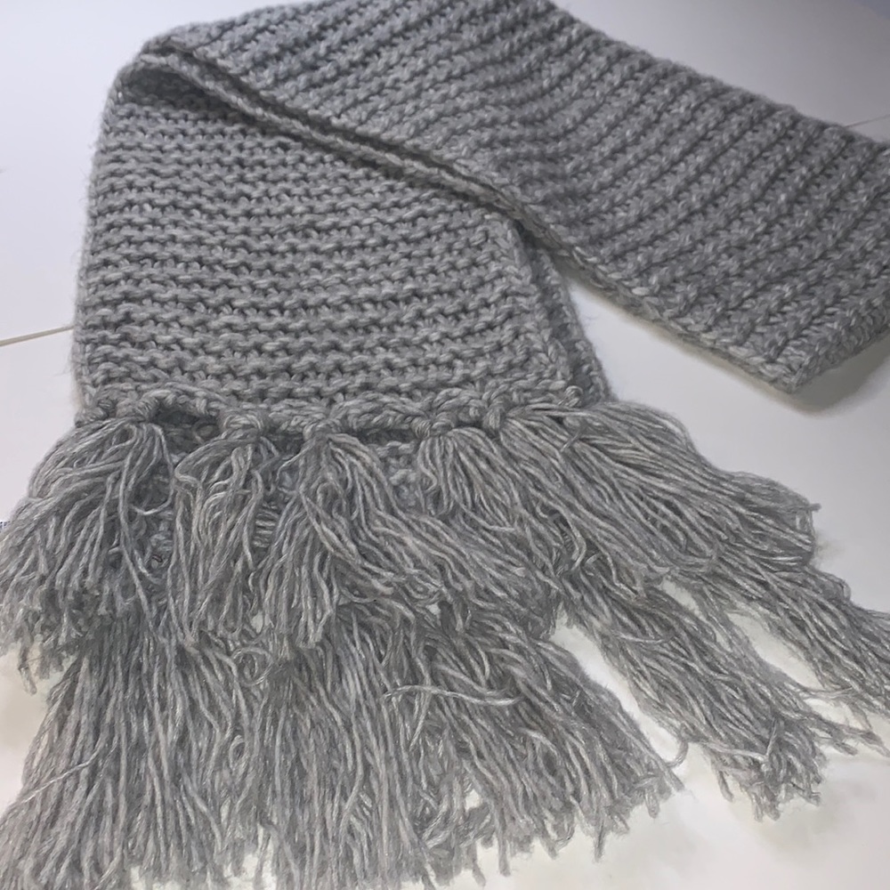 Old navy scarf